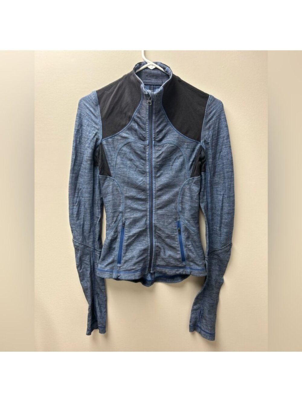 Lululemon Forme Jacket‎ in Slub Denim Blue/Black